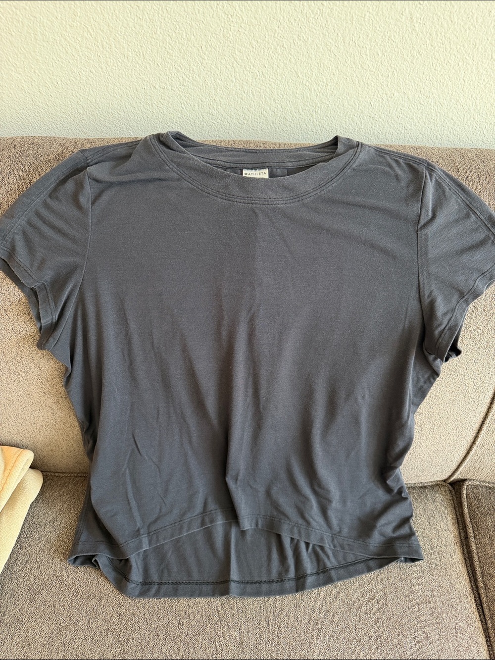Athleta Short Sleeve Tee in Charcoal Gray